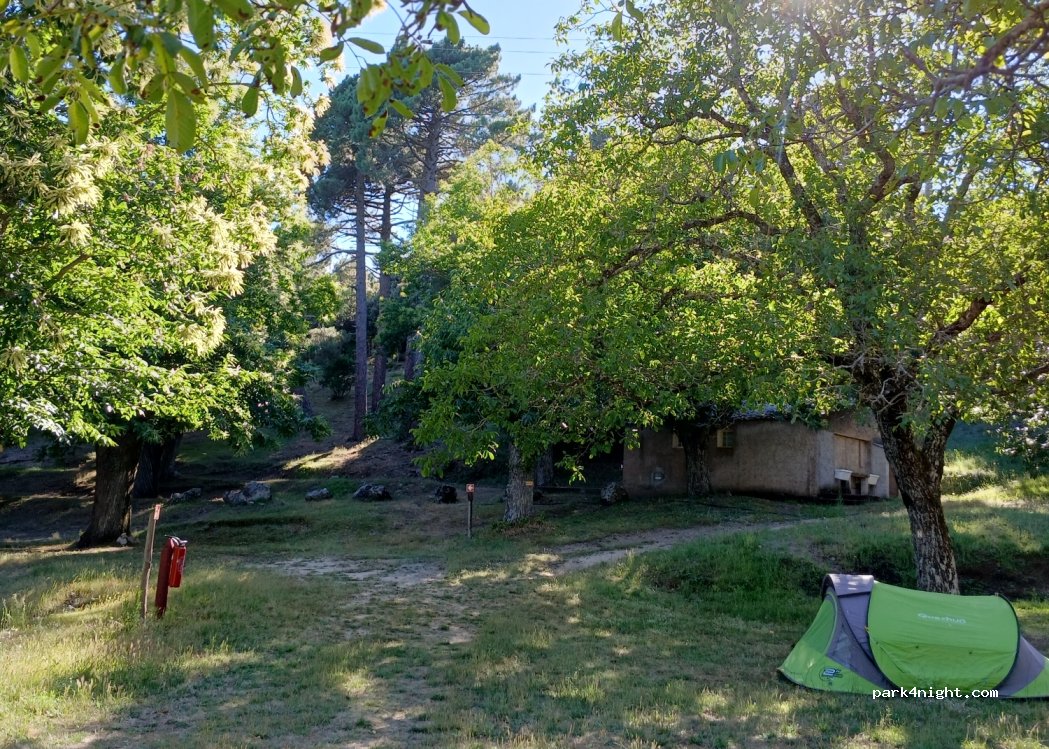 I Palacci - Aire naturelle, camping municipal — foto 3