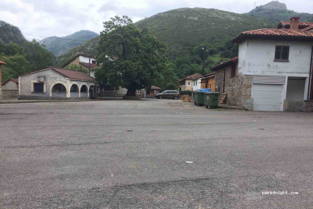 (33558) Santillán - 16 Lugar Santillan — foto
