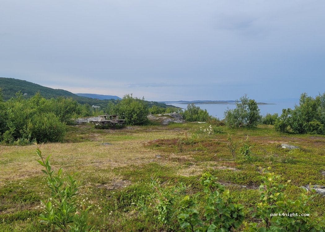 (9710) Indre Billefjord Norway - 3 Áitenjárga — foto 2