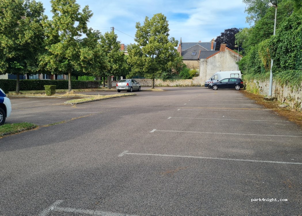 (71400) Autun - 16 Boulevard Mazagran — foto