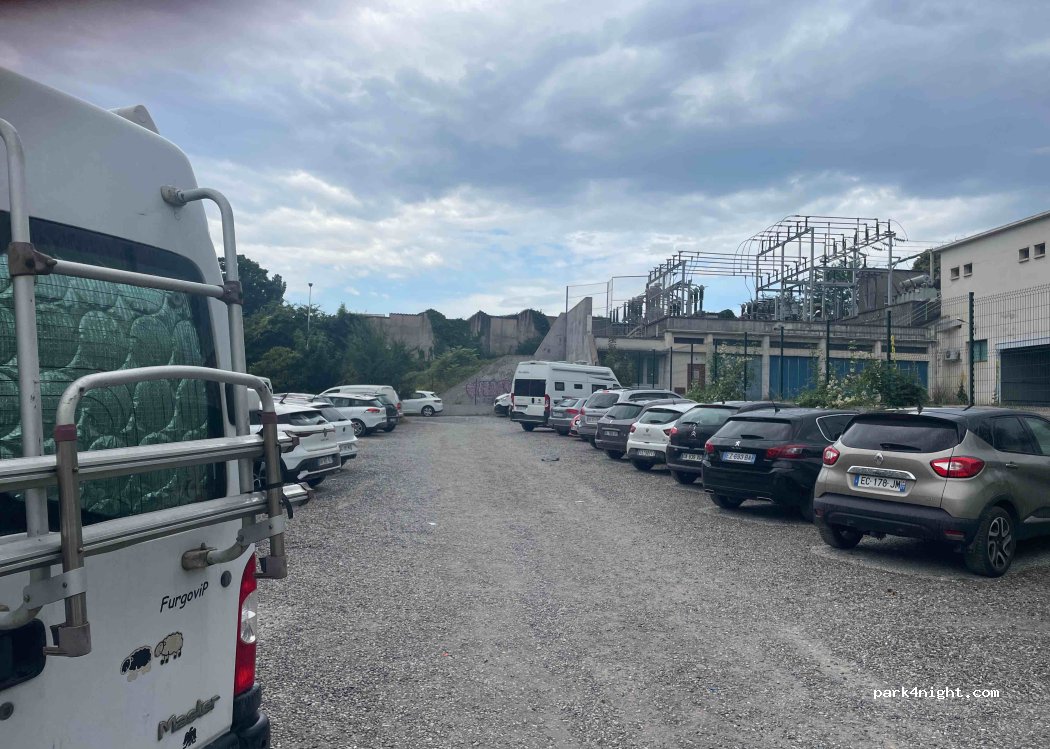 (05000) Gap - 4 Rue Valentin Chabrand — foto