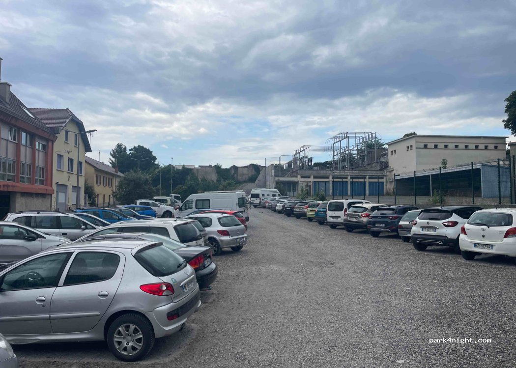 (05000) Gap - 4 Rue Valentin Chabrand — foto 2