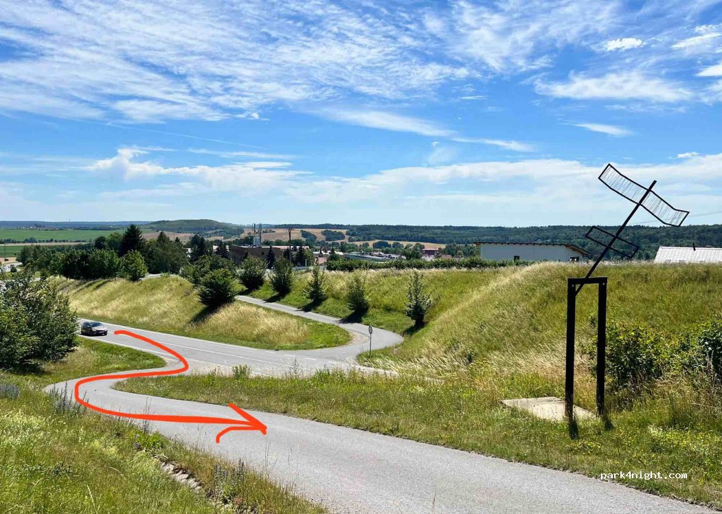 (270 61) Lány - 675 Koněspřežní — foto