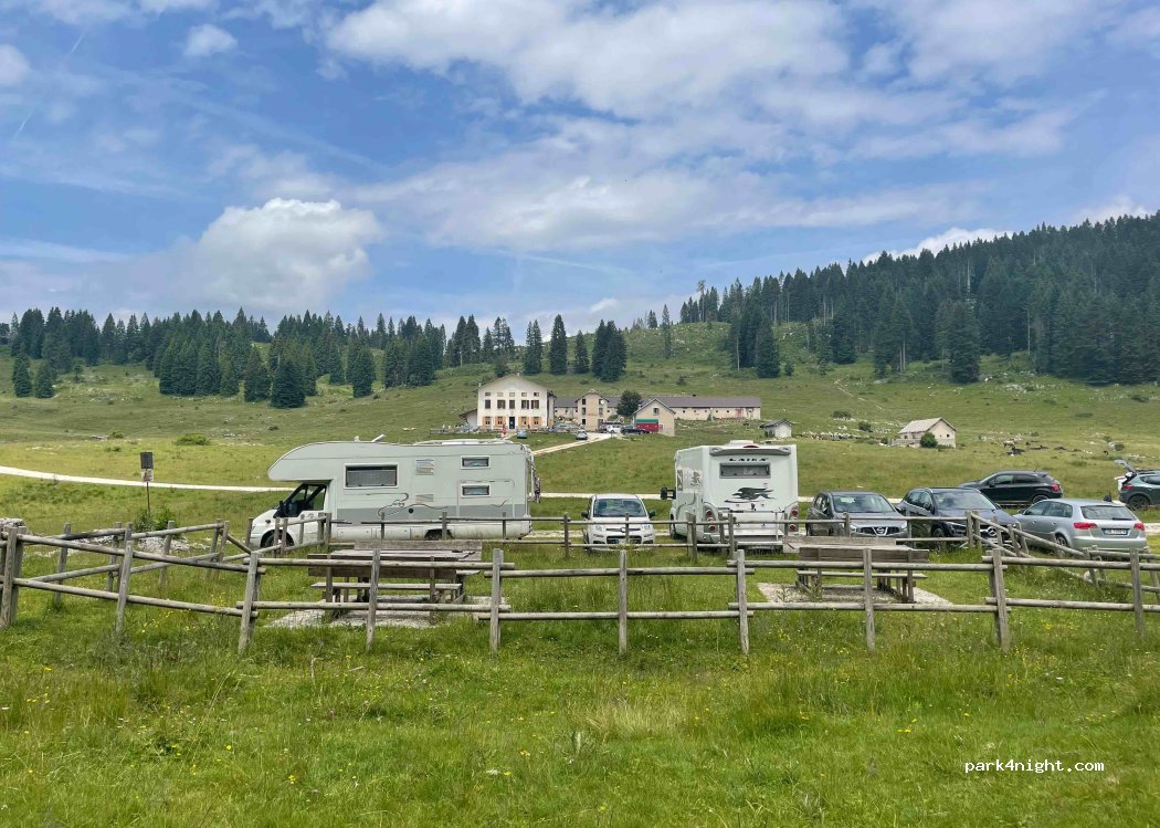 (36010) Rotzo - Unnamed Road — foto