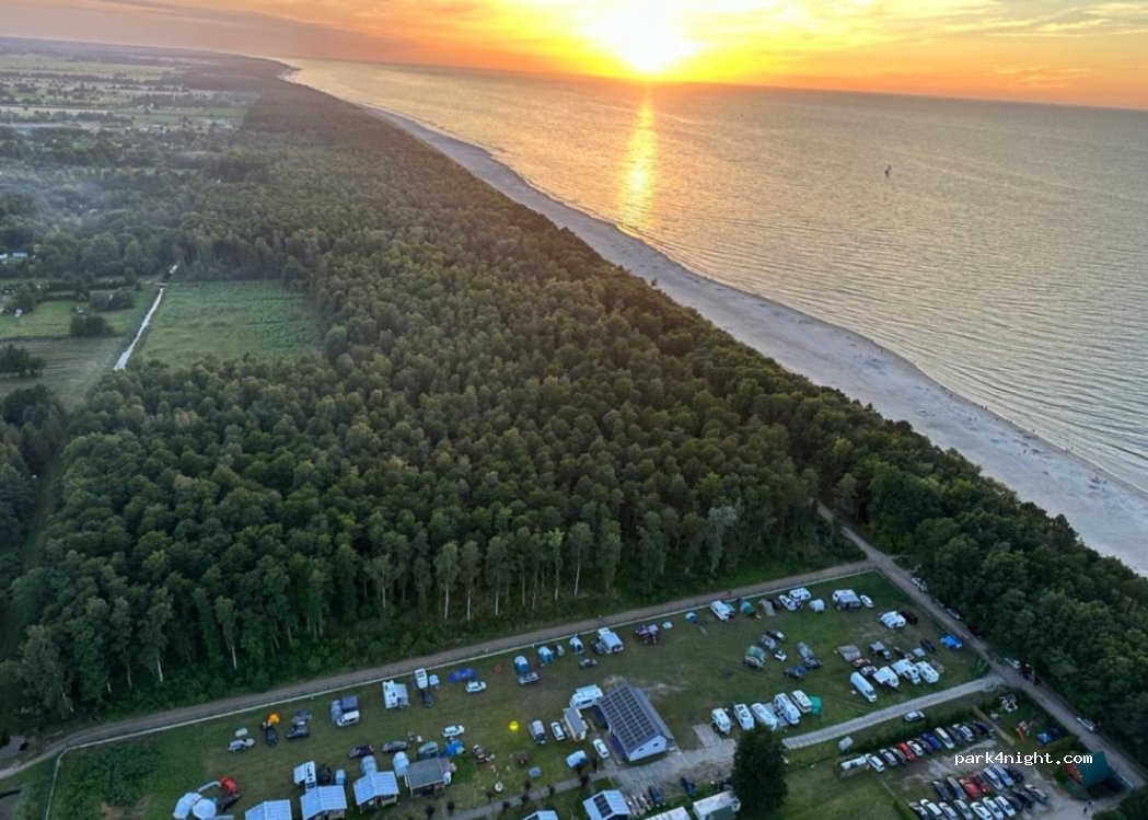 Zacisze Camping & Pole namiotowe — foto
