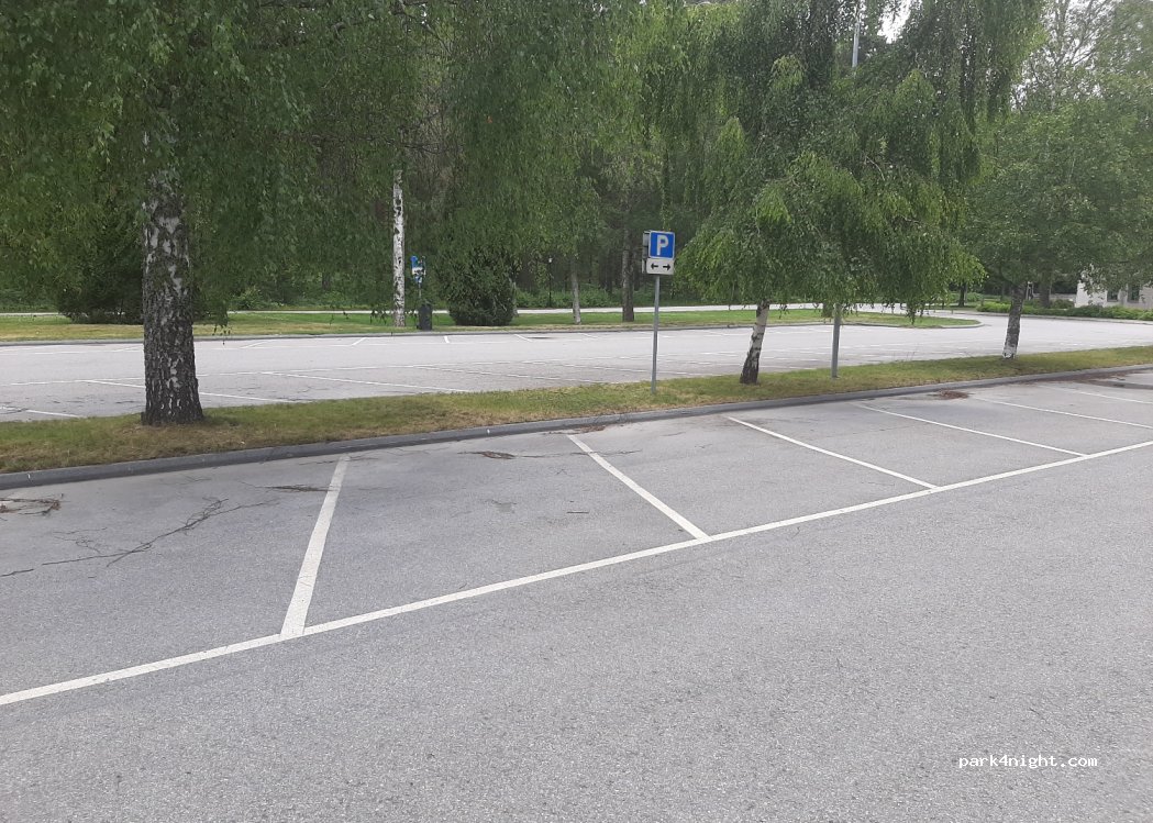 (141 32) Huddinge - Unnamed Road — foto