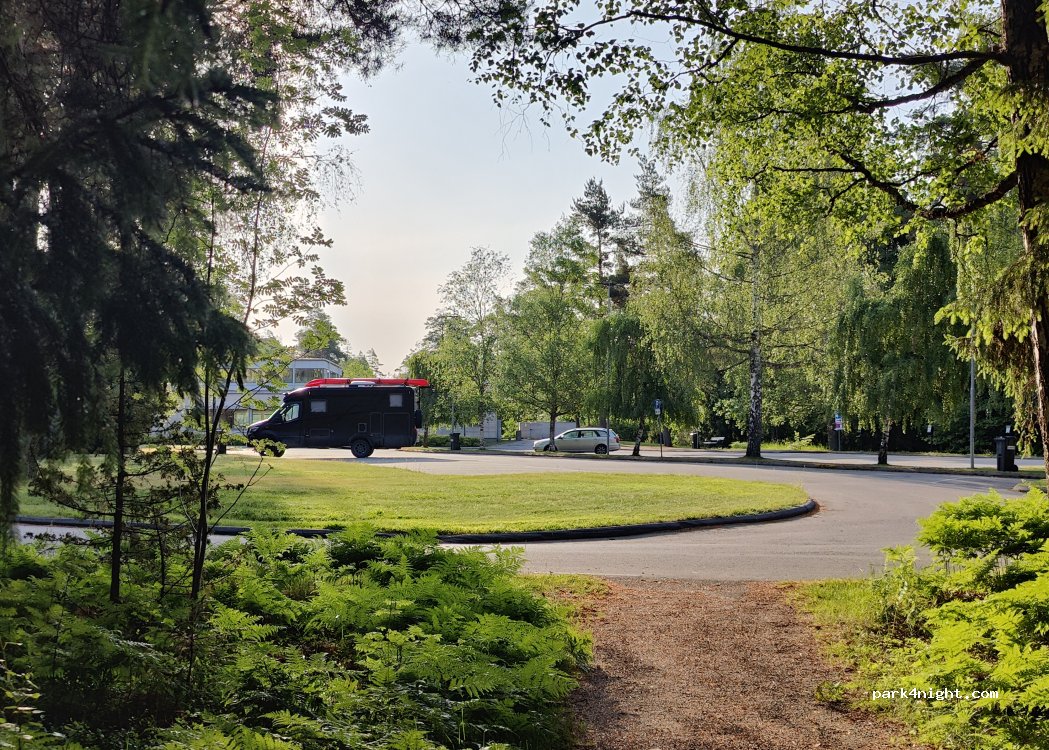 (141 32) Huddinge - Unnamed Road — foto 3