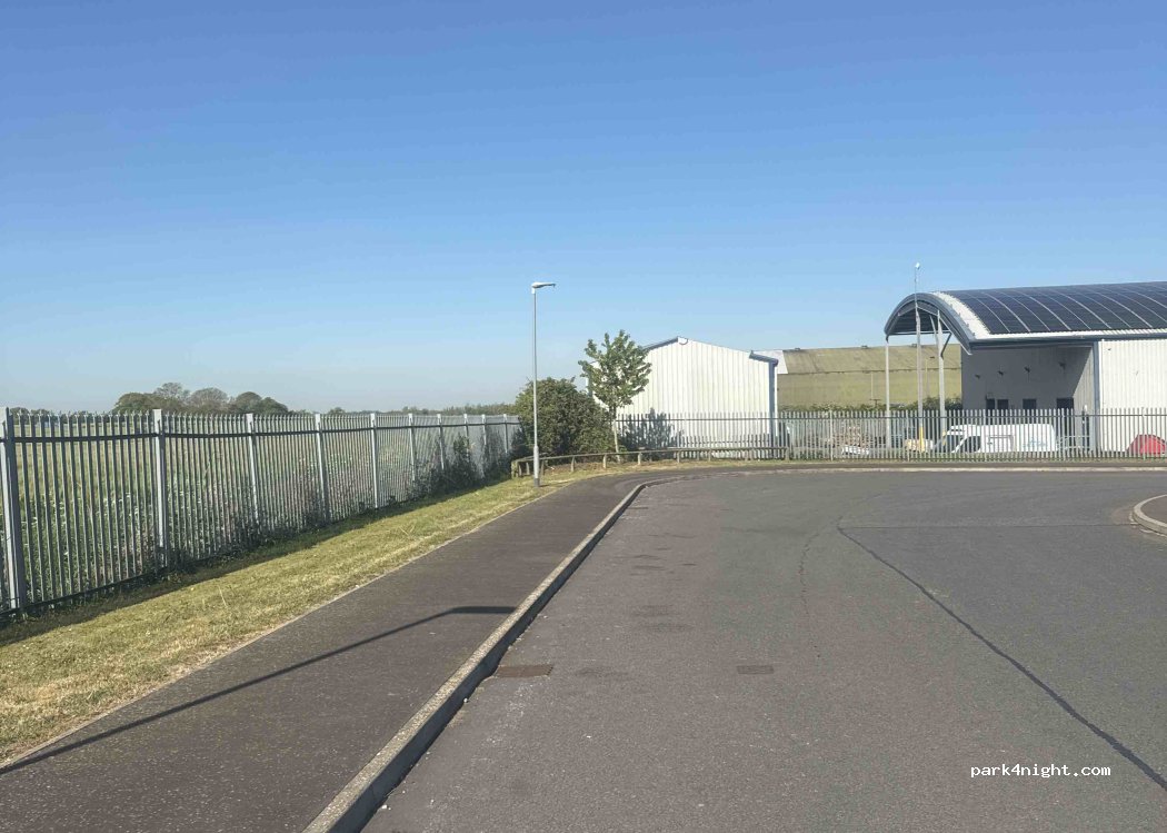 (NR33 7NP) Lowestoft - 3 Hadenham Road — foto 4