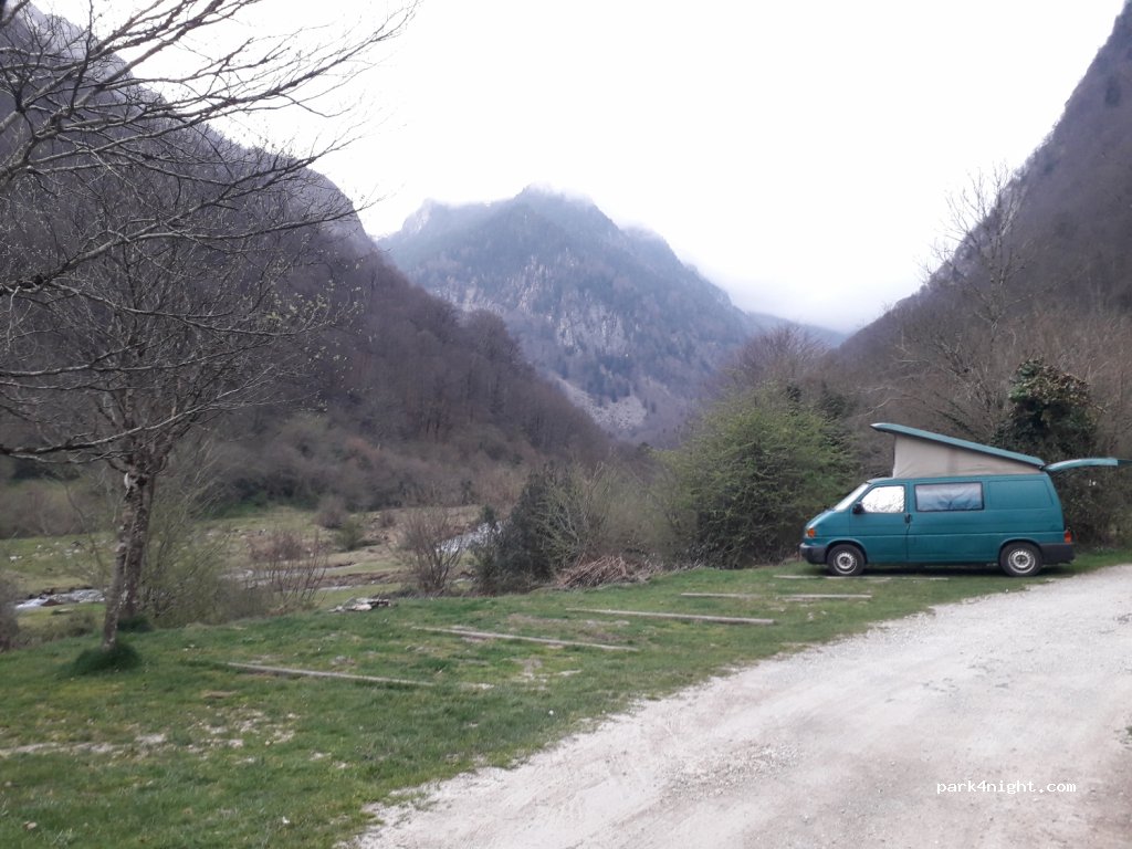(09800) Les Bordes-sur-Lez - Unnamed Road — foto 2