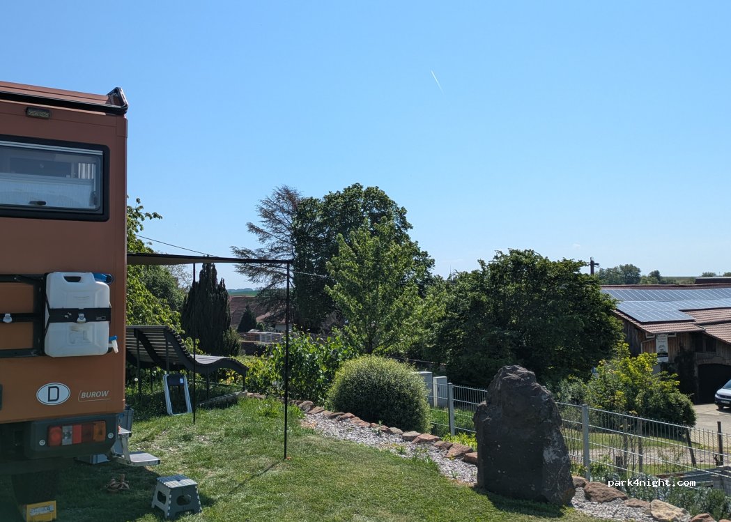Wohnmobilstellplatz Weingut Mühlhäuser — foto
