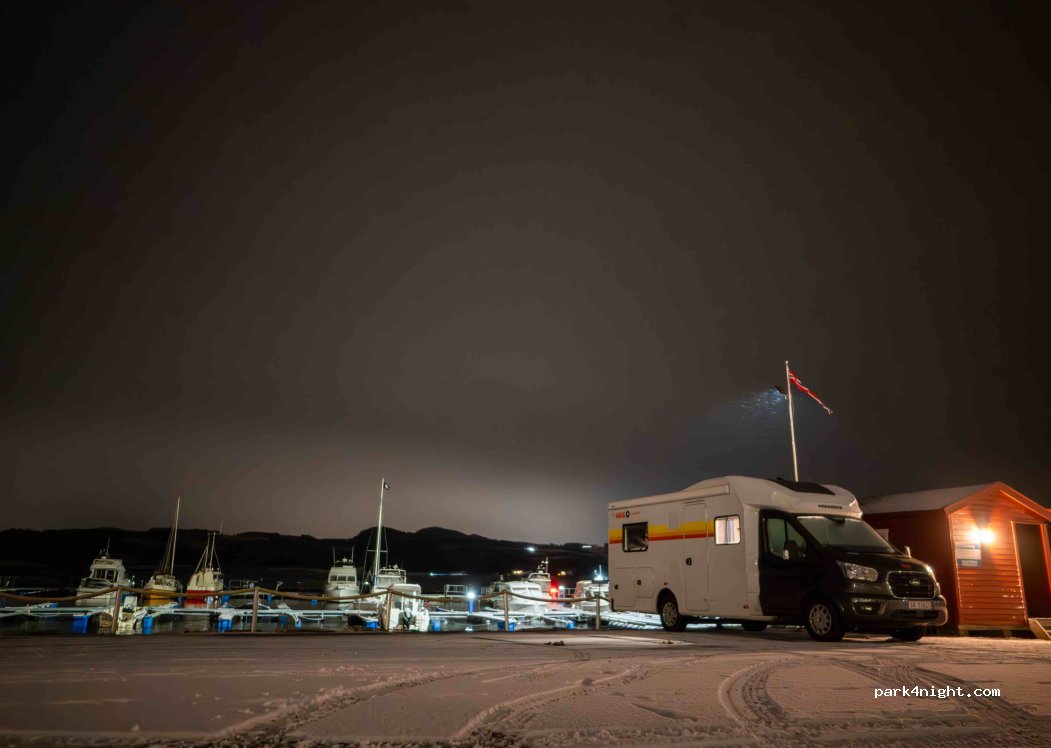 Bobilparkering Straumen båtforening — foto 3