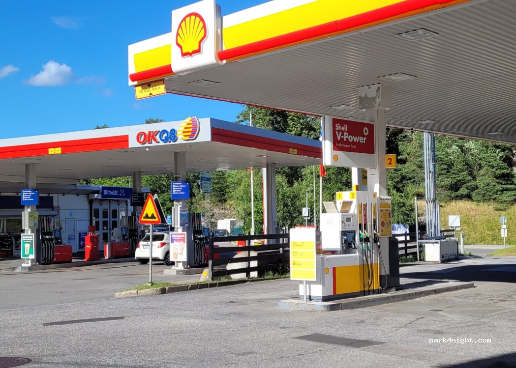 (152 42) Södertälje - 2-4 Bergaholmsvägen — foto