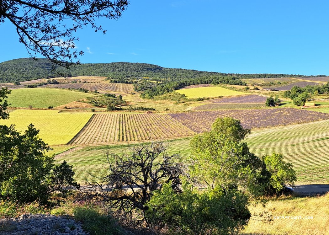 (26570) Ferrassières - 55 Montee des 4 Vents — foto