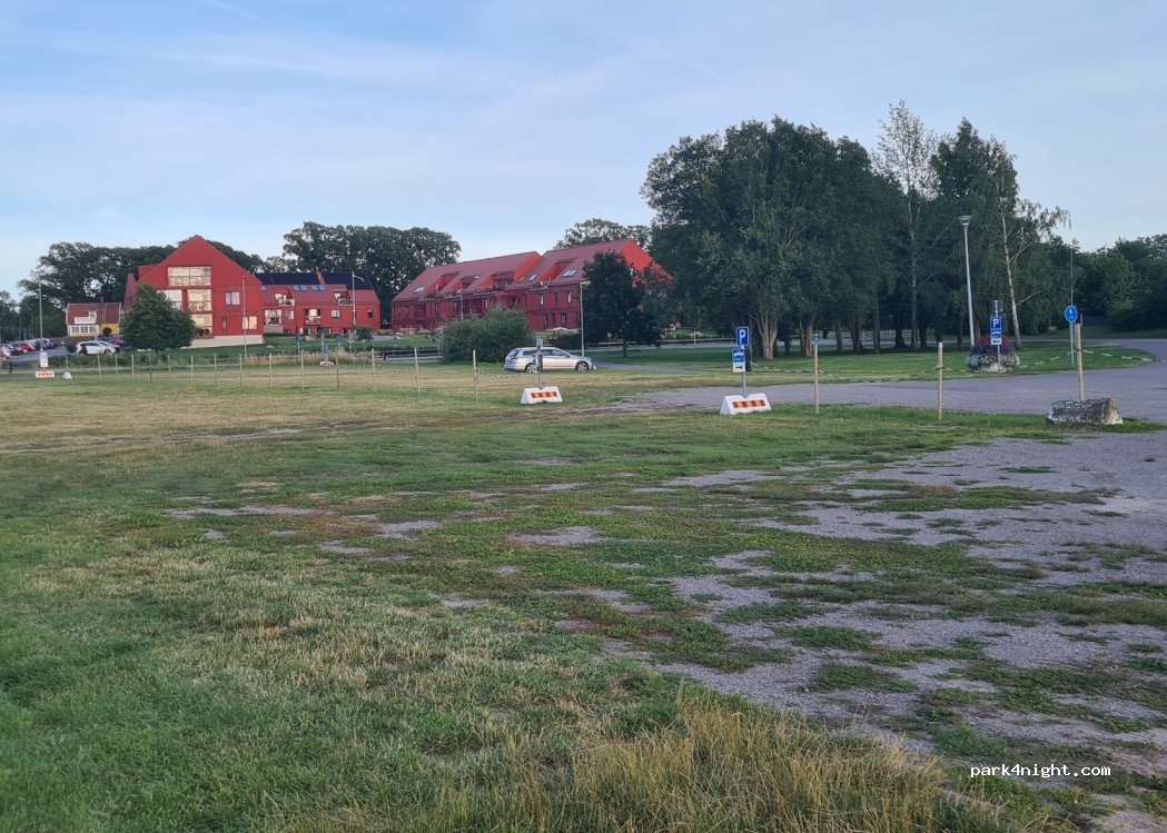 (386 34) Färjestaden - 8 Runsbäcksvägen — foto