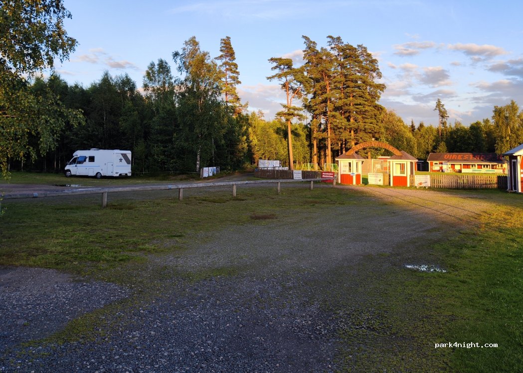 (343 73) Kvarnatorp - Unnamed Road — foto