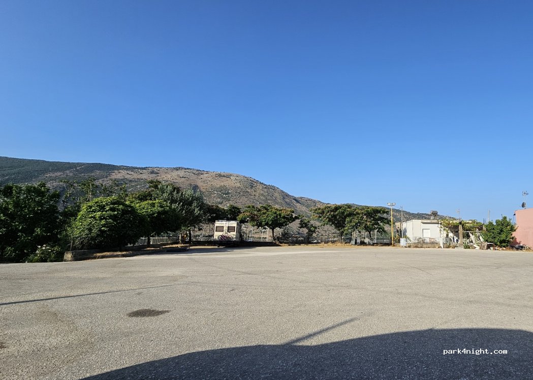 (461 00) Plataria - 3 G. Papandreou — foto