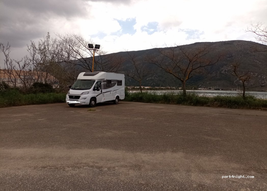 (461 00) Plataria - 3 G. Papandreou — foto 3