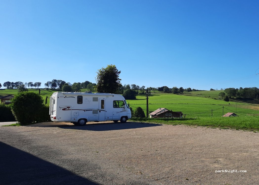 (25650) Maisons-du-Bois-Lièvremont - Rue du Stade — foto 2