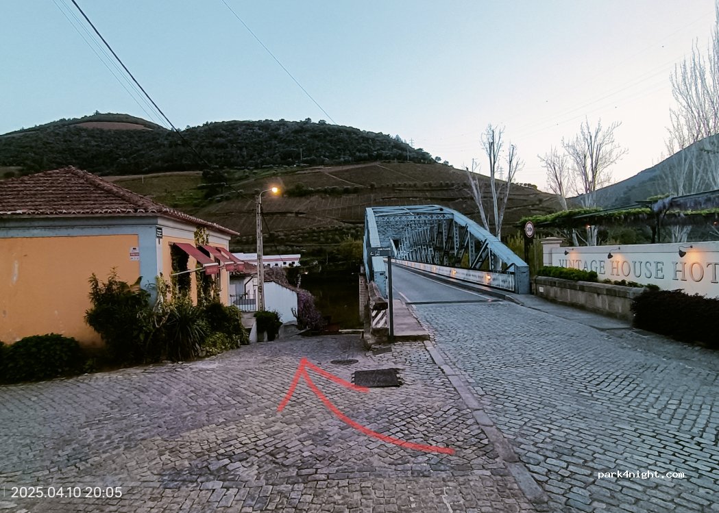 (5085-037) Pinhão - 14 Largo da Estação — foto 5