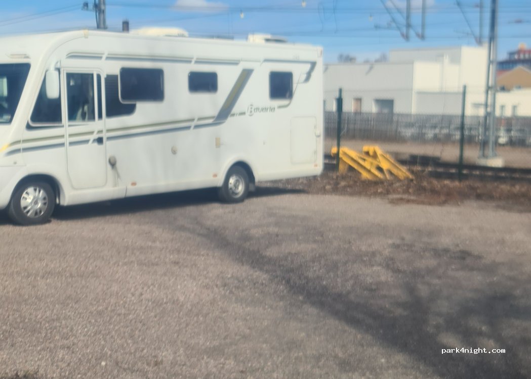 (982 32) Gällivare - 4 Kaitumvägen — foto 3