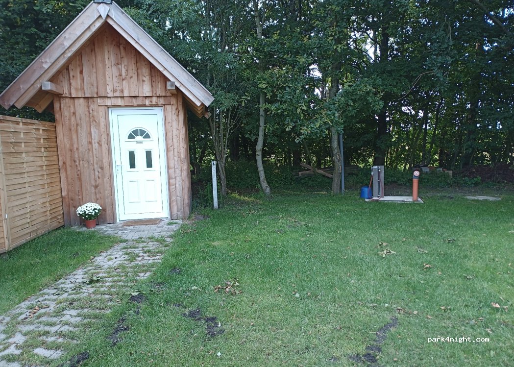 (26506) Norden - 32A Schwarzer Weg — foto