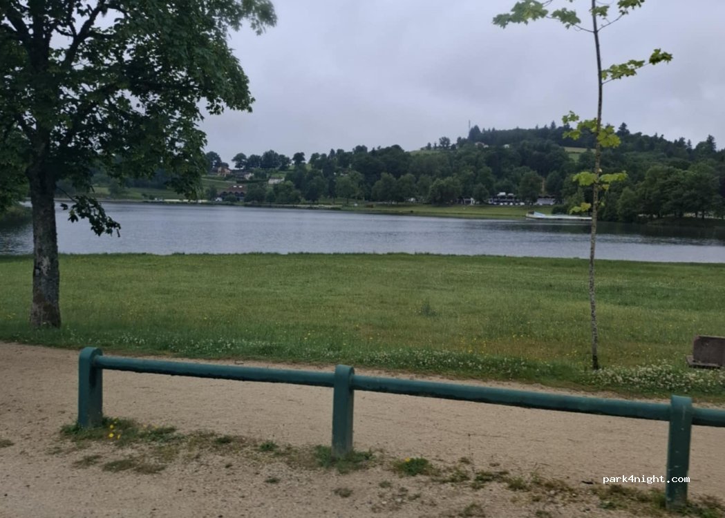 (63550) Saint-Rémy-sur-Durolle - 9 Route du Saint Remois — foto 4