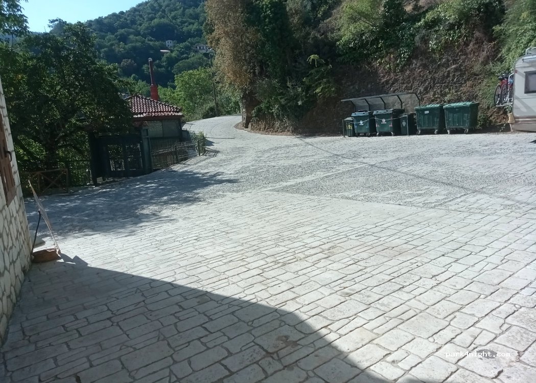 (220 13) Ano Doliana - Unnamed Road — foto 2