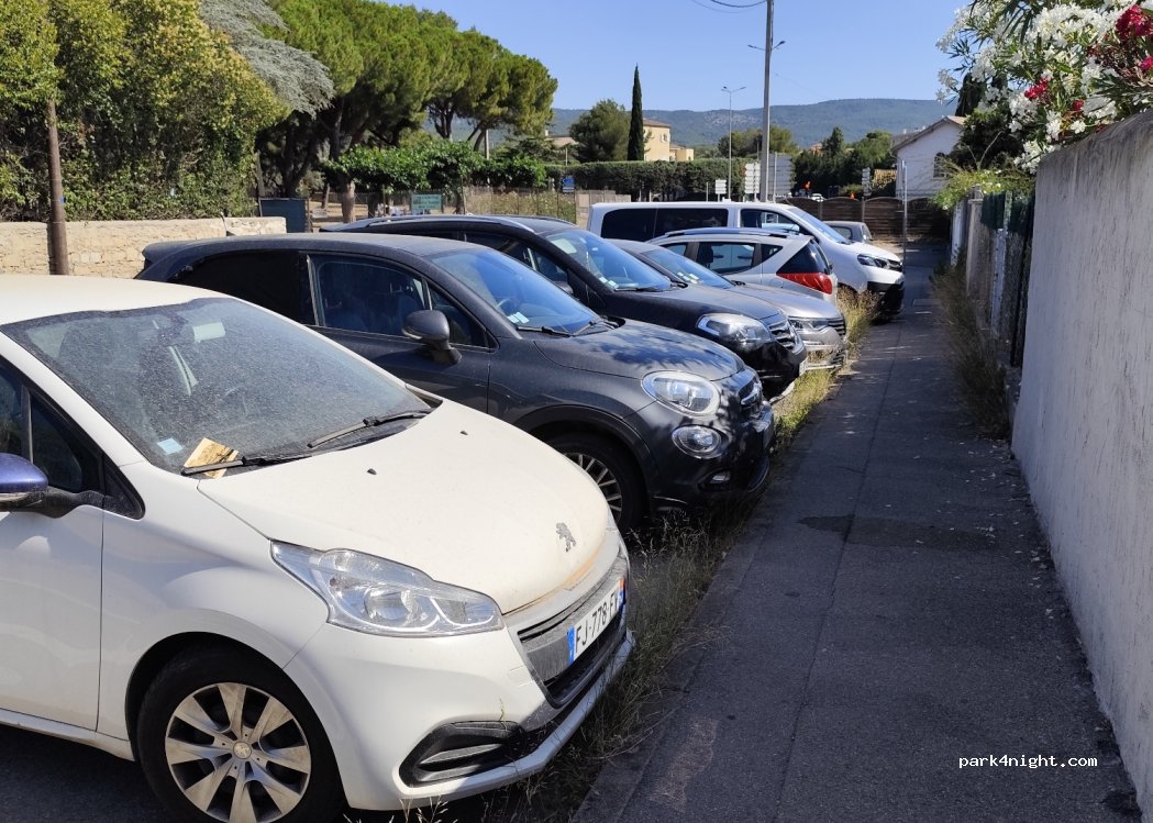 (13600) La Ciotat - 790 Avenue Fernand Gassion — foto