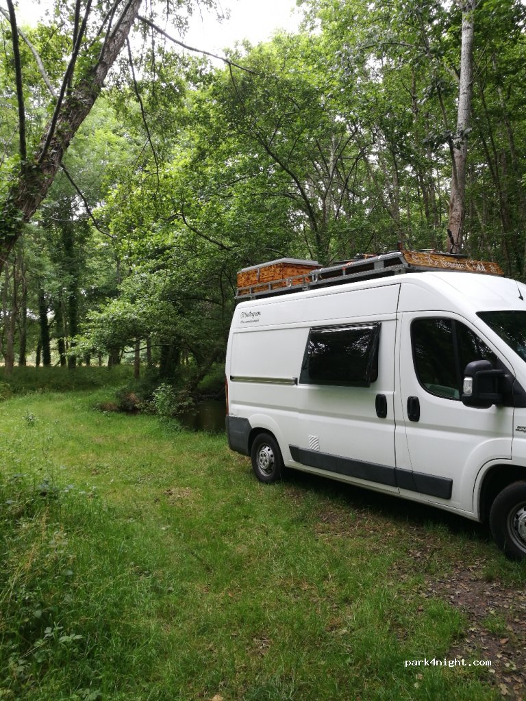 (40200) Saint-Paul-en-Born - 420 D367 — foto