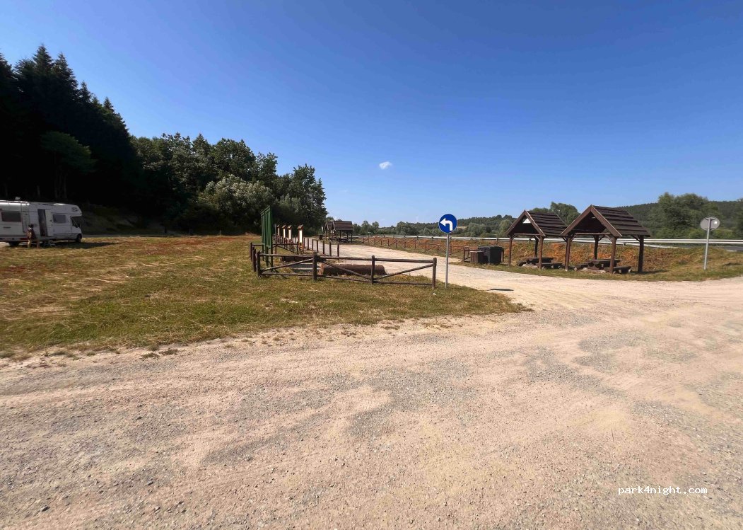 (37) Nienadowa - Unnamed Road — foto 2