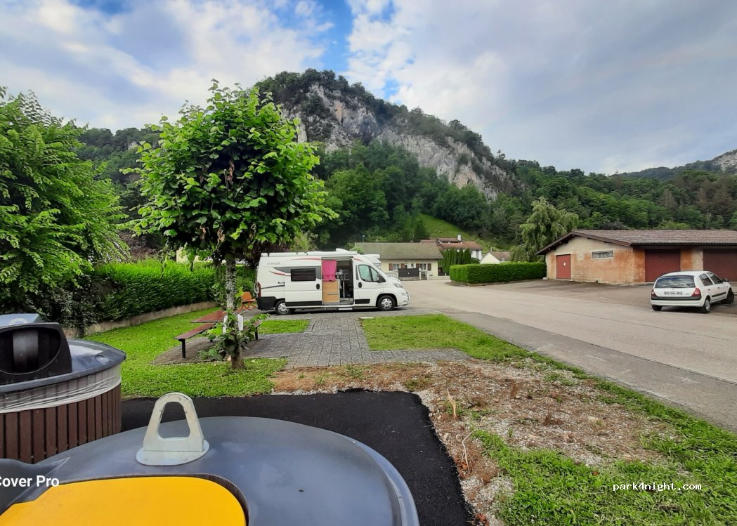 (39260) Moirans-en-Montagne - 2 Rue des Cares — foto