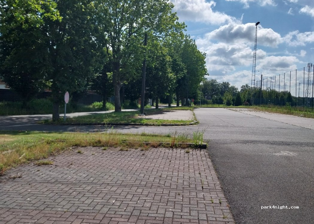 (7711) Mouscron - 163 Boulevard des Alliés — foto