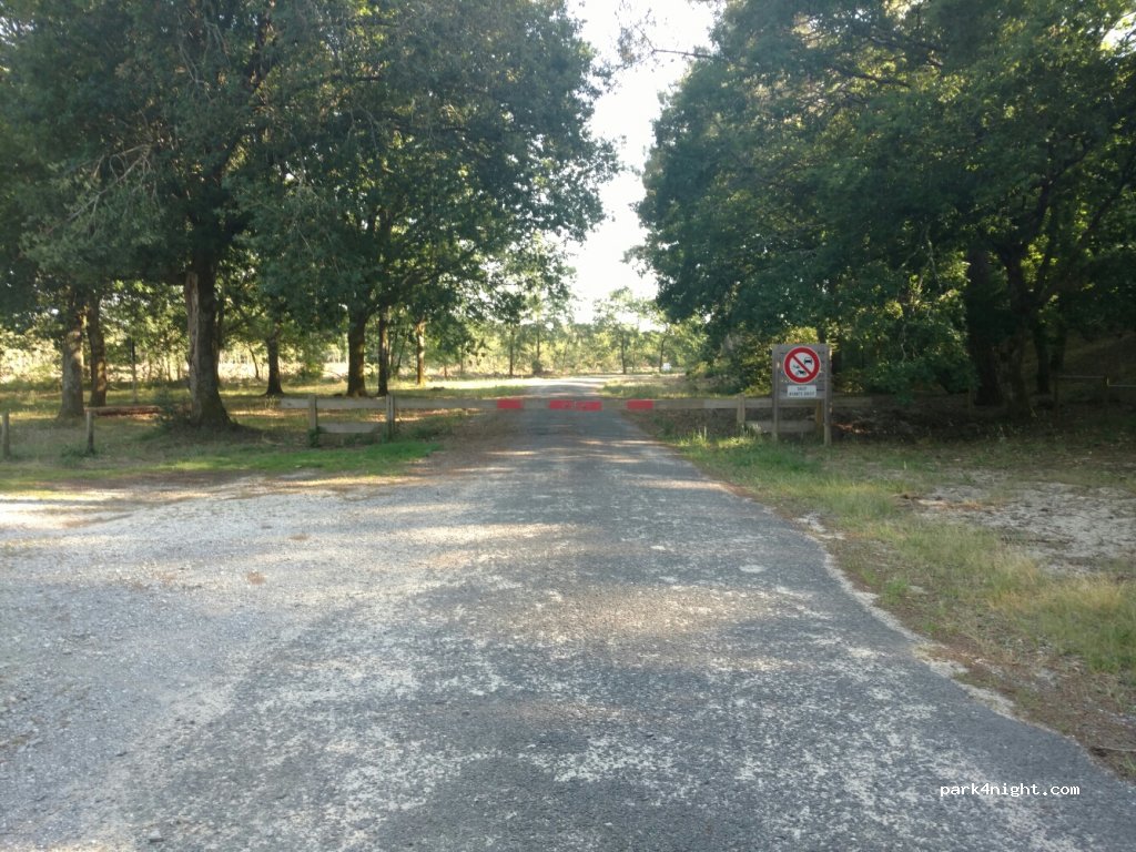 (33680) Le Porge - Unnamed Road — foto 2