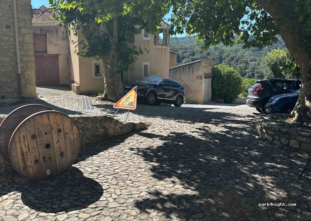 (04800) Esparron-de-Verdon - 226 Rue des Fontaines — foto