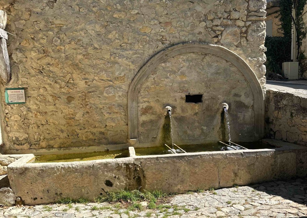 (04800) Esparron-de-Verdon - 226 Rue des Fontaines — foto 2