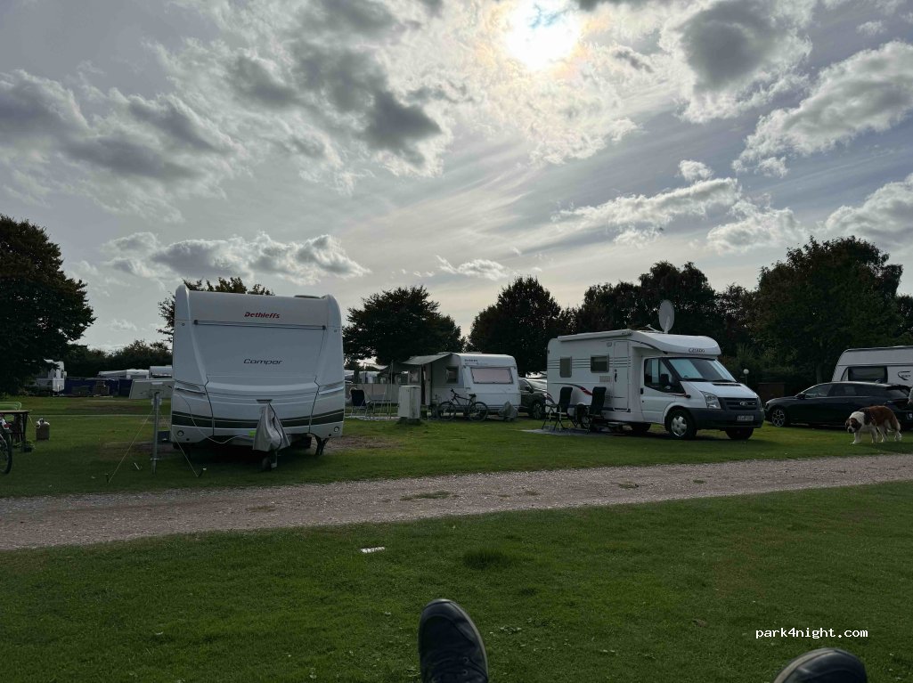 SB-Markt Campingplatz Meeschendorrf Südstrand — foto