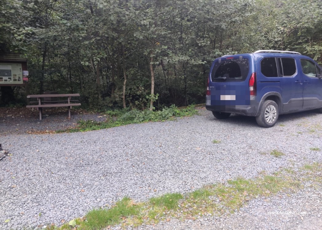 (6927) Tellin - Unnamed Road — foto