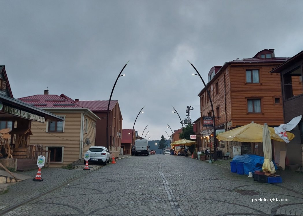(28952) Yavuzkemal - Unnamed Road — foto 3