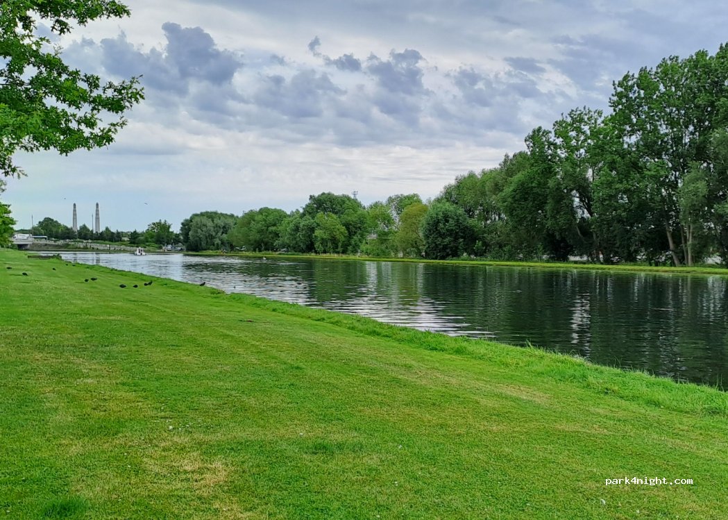 (02100) Saint-Quentin - 34 Quai Gayant — foto