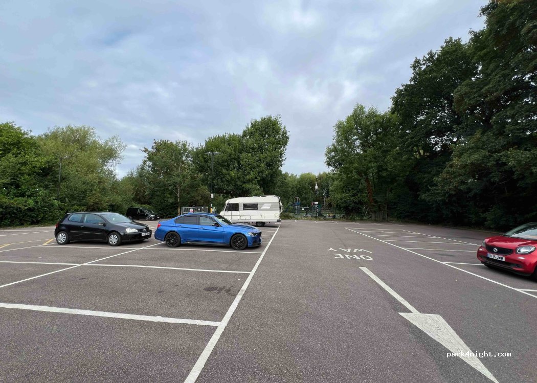 (SG12 8UZ) Stanstead Abbotts - 2 High Street — foto