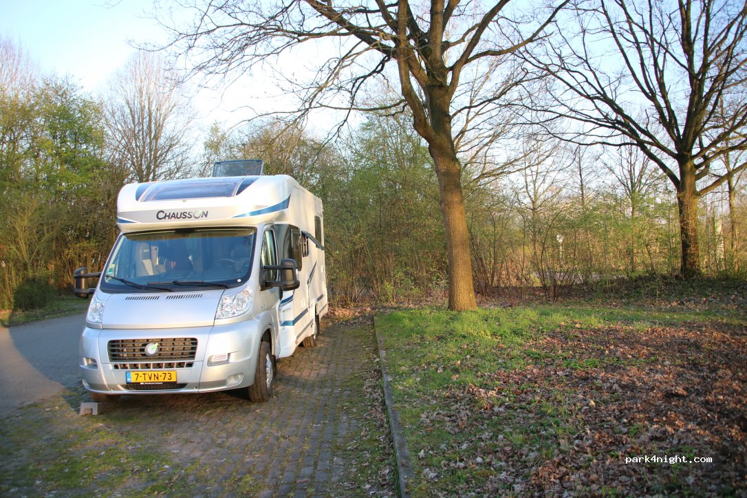 (24613) Aukrug - 1 Zum Sportplatz — foto 2