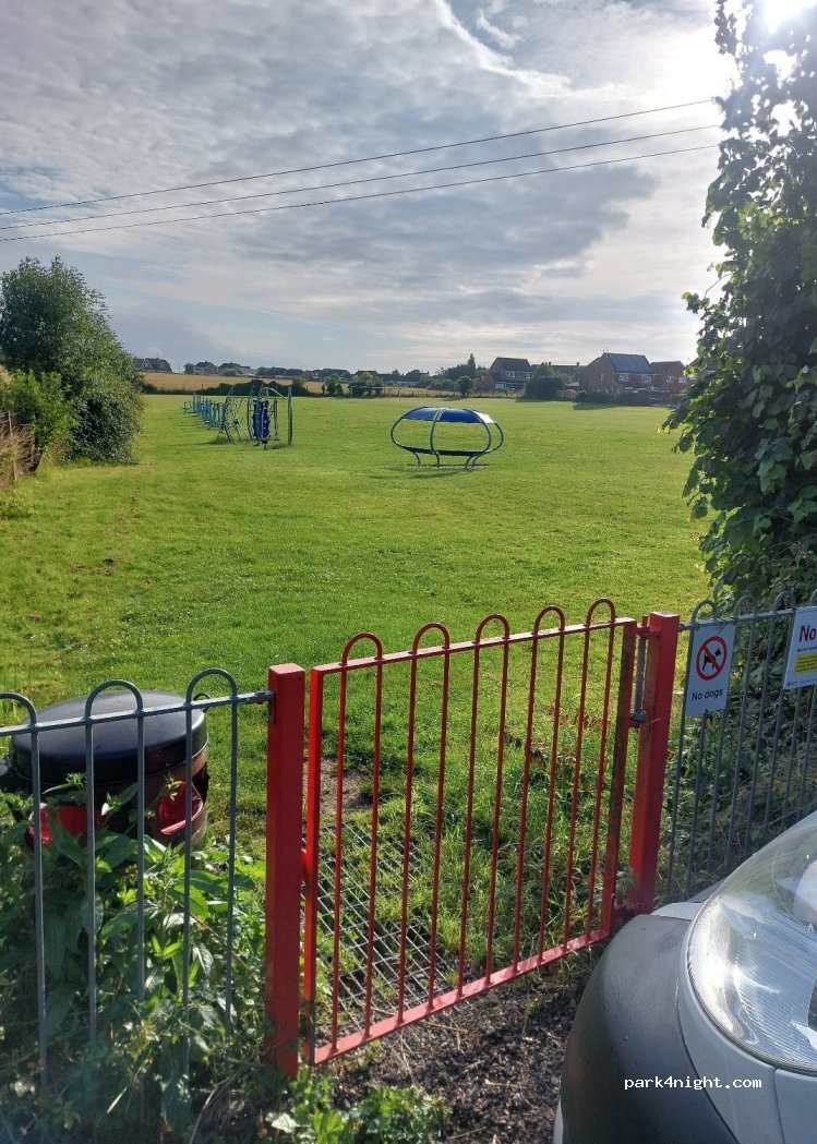 (PE7 3AJ) Farcet - 2 Spring Drive — foto 2