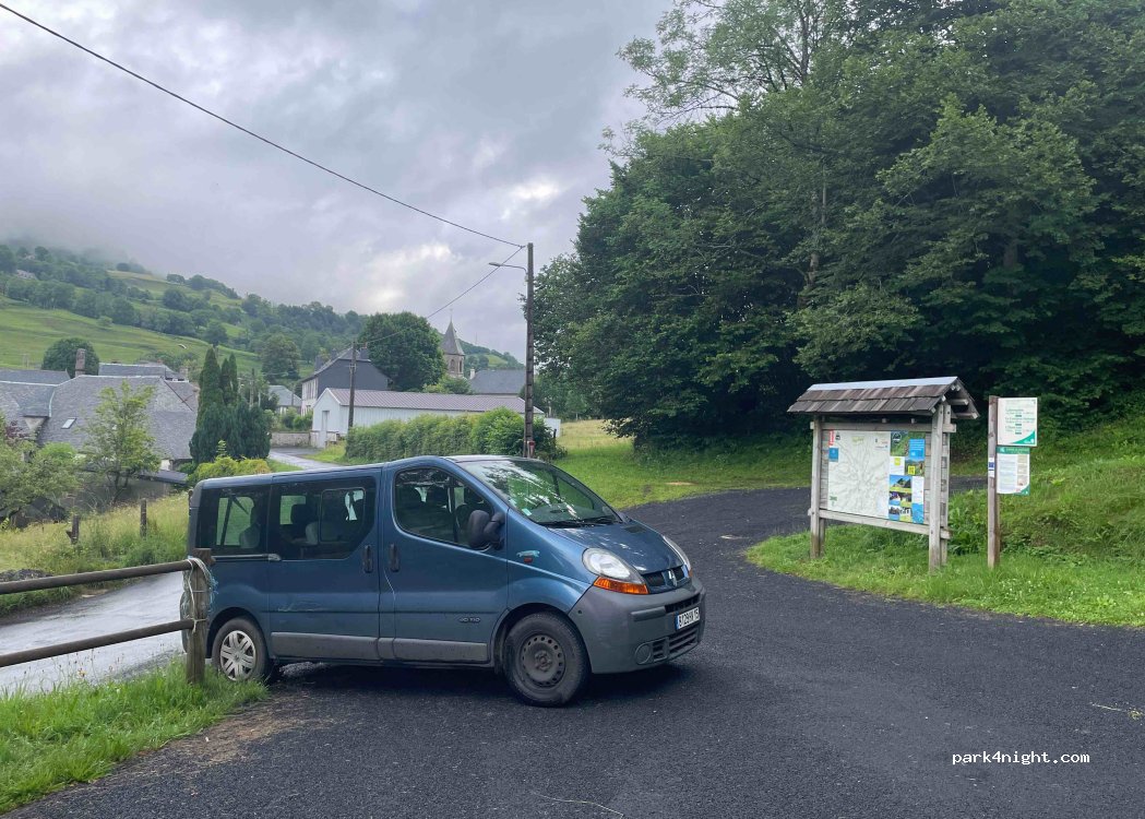 (15590) Mandailles-Saint-Julien - D17 — foto
