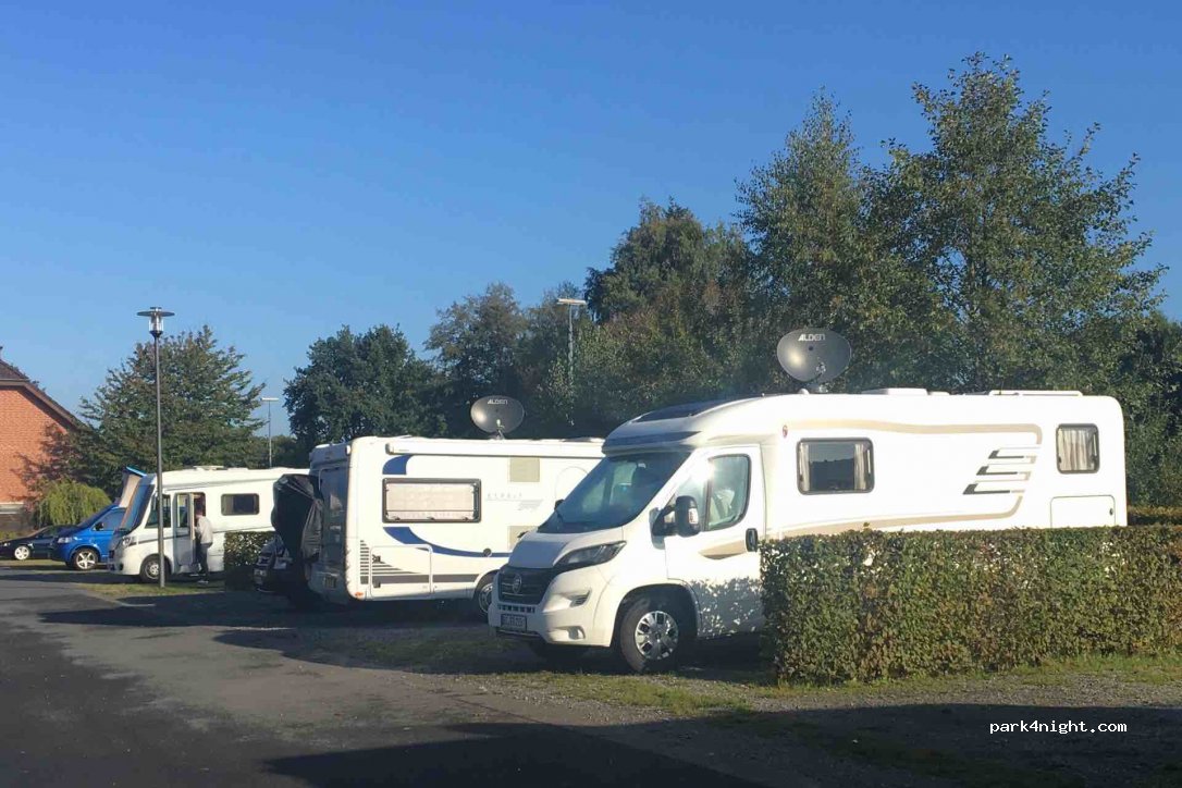 Wohnmobilstellplatz Hövelhof — foto