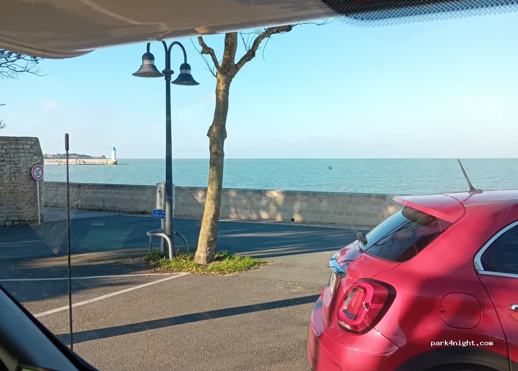 (17630) La Flotte - 34 Avenue de la Plage — foto 5