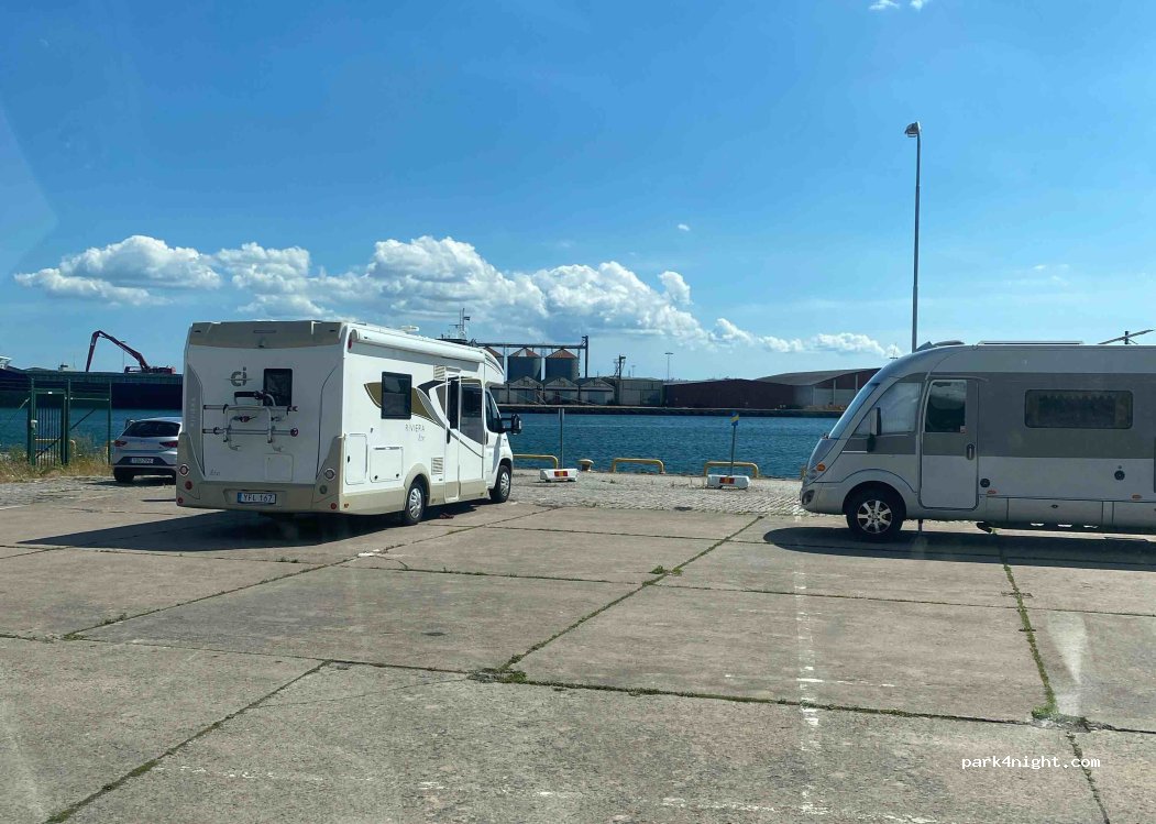 (392 31) Kalmar - 12 Skeppsbron — foto