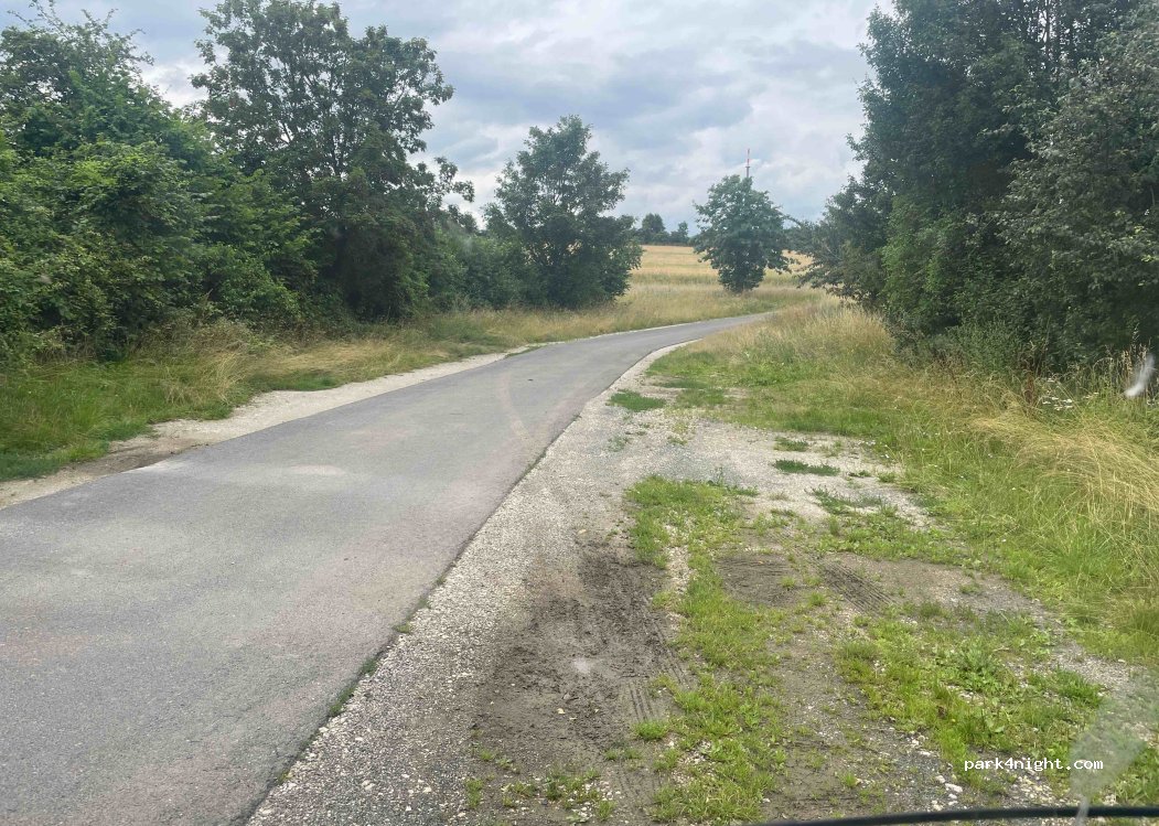 (96155) Buttenheim - Unnamed Road — foto