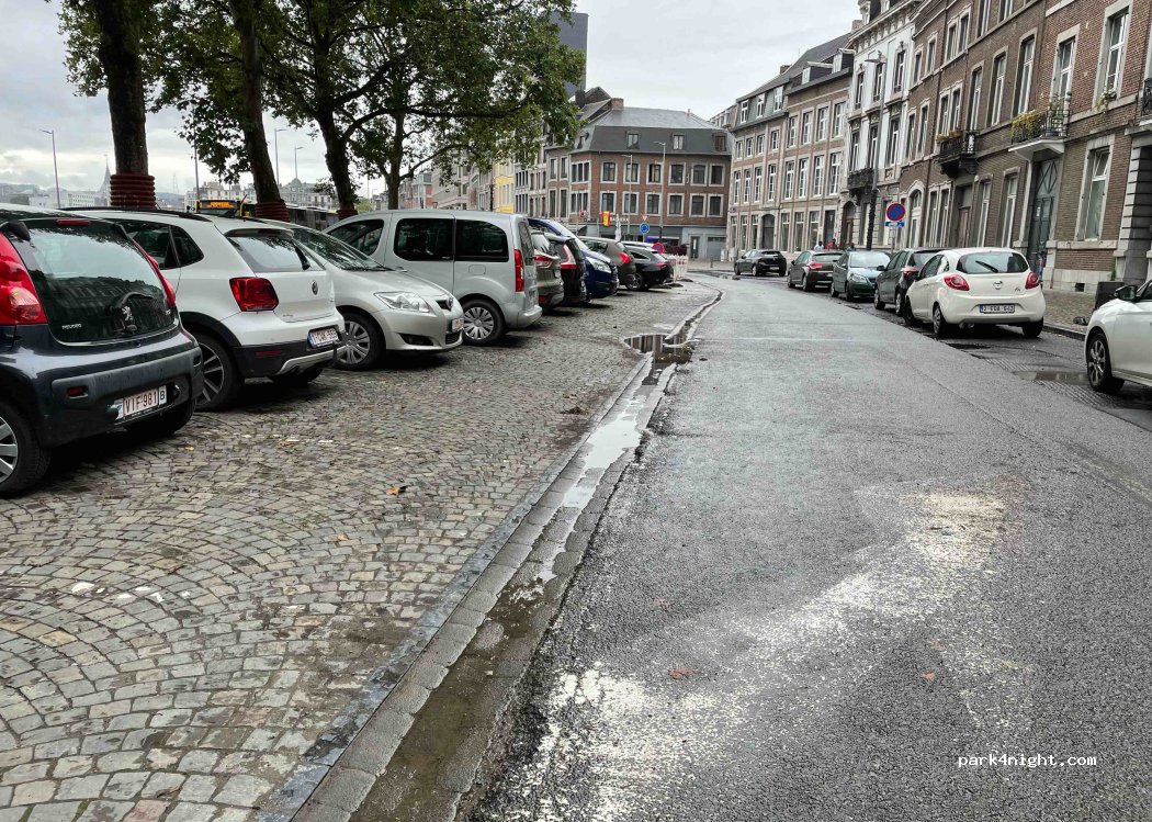 (4000) Liège - 9 Quai de Maestricht — foto