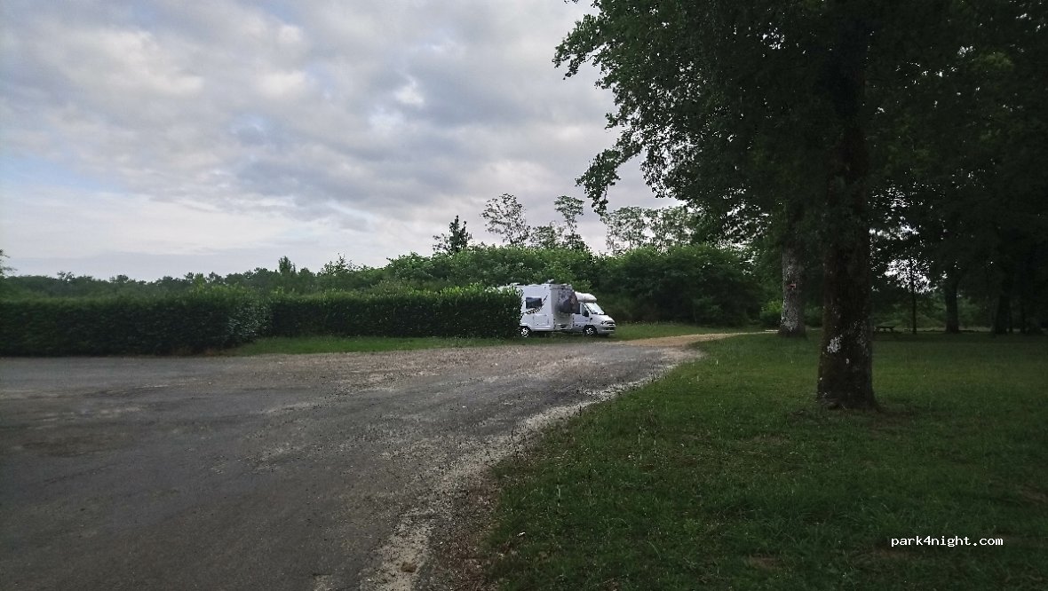 (40280) Saint-Pierre-du-Mont - 9001F Chemin du Petit Cosse — foto