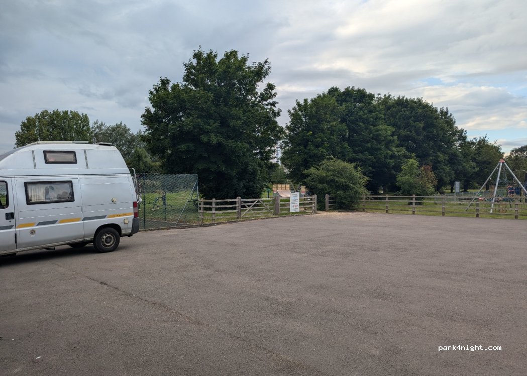 (GL13) Berkeley - Oldminster Rd — foto
